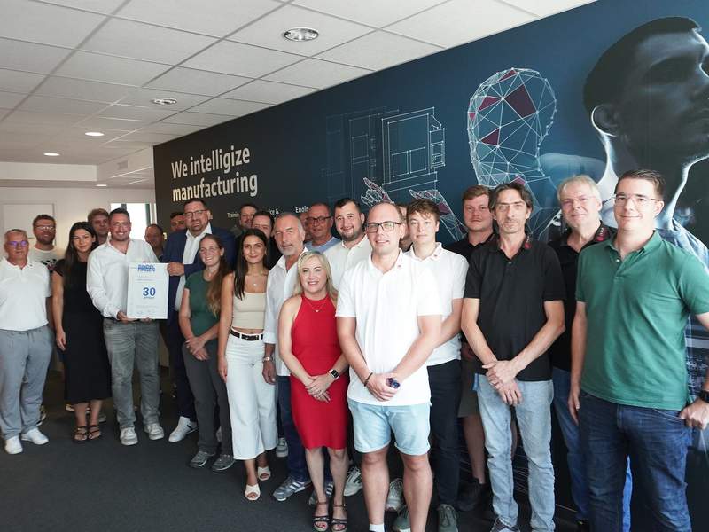 30 Years of JANUS Engineering AG: Sindelfingen Economic Development Agency Congratulates Company on Its Anniversary